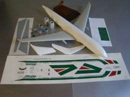 Kit Airbus A330-200 Alitalia New sc. 1-100